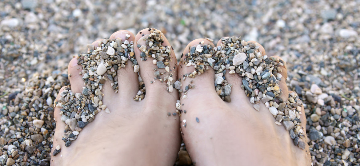 Healthy Urban living Barefoot Therapy Grounding Earthing