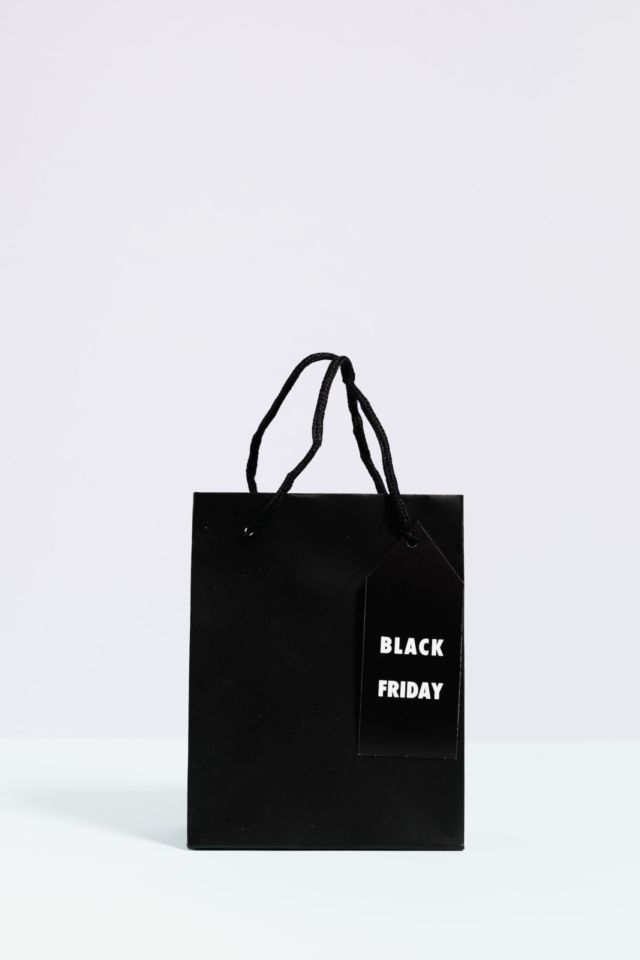 wellness goodies black friday photo by karolina grabowska