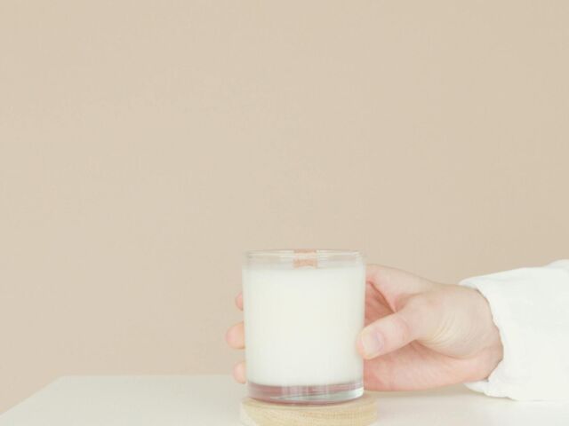 what is A2:A2 milk photo by pexels-artempodrez-6800927