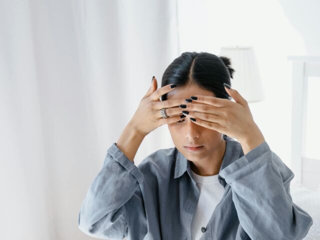 head massage cover photo pexels-mart-production-8076072